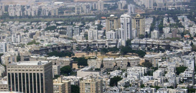 פקקים במקום עצים: הצטרפו למאבק על המרחב הירוק שעוד נותר בתל אביב